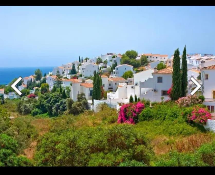 Precioso Apartamento Mandarinos Con Vistas Al Mar Nerja Eksteriør billede