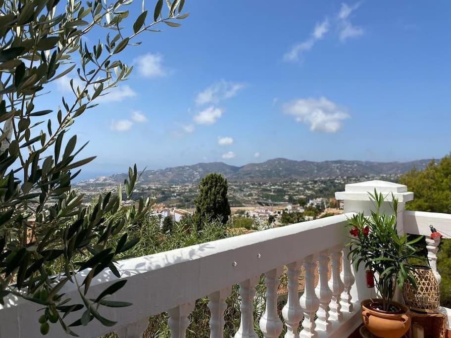 Precioso Apartamento Mandarinos Con Vistas Al Mar Nerja Eksteriør billede