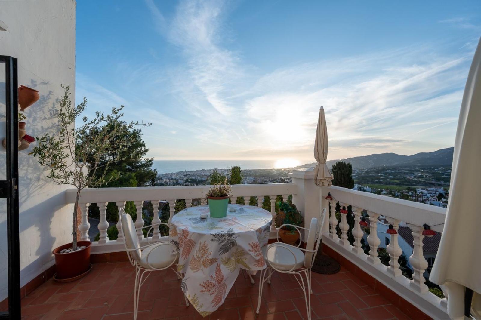 Precioso Apartamento Mandarinos Con Vistas Al Mar Nerja Eksteriør billede